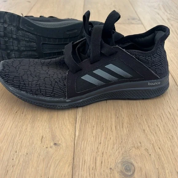 Running shoes - Picture 4 of 6